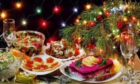 Новогодний стол обойдется россиянам на 30% дороже прошлогоднего
