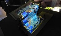 Новый дисплей может сгибаться и мгновенно менять цвет