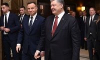 Очередной конфуз для Порошенко: президента Украины в Харькове встретили слишком «тепло»
