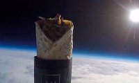 Опубликовано видео первого в истории запуска шаурмы в космос
