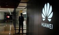 Основатель Huawei заявил, что будет стремиться нанимать больше талантливых специалистов по всему миру