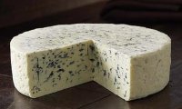 Отечественный голубой сыр французского качества вряд ли появится