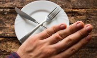 Отказ от ужина позволяет изменить обмен веществ