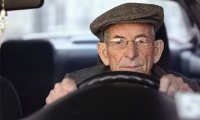 Пенсионерам опасно отказываться от вождения автомобиля