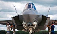 Пентагон приостановил поставки истребителей F-35 после обнаружения компонента китайского производства