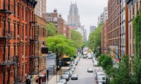 Перенасыщенность квартирами на Манхэттене уменьшается на фоне увеличения числа арендаторов