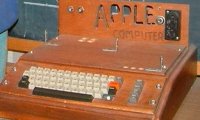 Первый компьютер Стива Джобса уйдет с молотка в Нью-Йорке