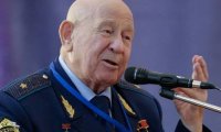 Первым из землян ступивший в космическую бездну. К 90-летию со дня рождения летчика-космонавта СССР Алексея Леонова