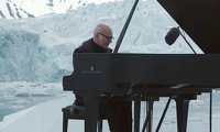 Пианист поддержал Greenpeace выступлением в Северном Ледовитом океане