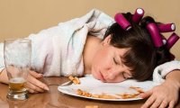 «Пищевая кома» становится причиной социальной изоляции своих жертв