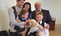 По распоряжению Путина мальчику в Соликамске подарили щенка