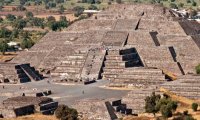 Под древней пирамидой в Мексике обнаружен вход в "загробный мир"