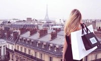 Пока Россия бомбила Киев, жена российского чиновника из Минобороны занималась шоппингом в Париже