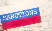 Помощник Трампа и посол РФ обсуждали смягчение санкций?