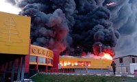 Пожар в московском ТЦ «Синдика»: 100 тысяч кв метров в огне, взорвавшиеся автомобили и ущерб в 5 млрд