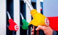 Правительство опять не удержало цены на бензин