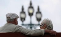 Правительство Великобритании может пересмотреть повышение государственного пенсионного возраста 