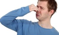 Названы продукты, вызывающие неприятный запах тела