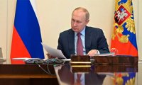 Путин подписал антикризисный пакет законов