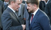 Путин поручил Кадырову помочь семьям погибших в Грозном силовиков
