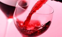 Регулярное употребление вина помогает укрепить память