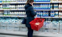 Ритейлеры допускают задержки поставок молока