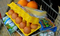 Ритейлеры начинают продавать продукты в рассрочку