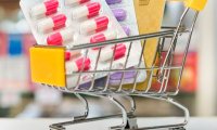 Ритейлеры просят разрешить доставку лекарств курьерами