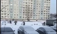 Российские чиновники опозорились с установкой детской площадки для отчетности