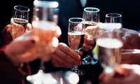 Россияне объяснили употребление алкоголя традицией 