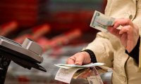 Россияне смогут снимать деньги с карт на кассах магазинов‍