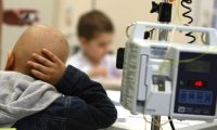 Росстат: растет число детей, больных раком