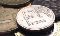 Рубль укрепляется на ожиданиях референдума в Великобритании