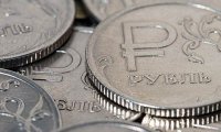 Рубль продолжает падать из-за дешевеющей нефти