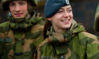 С нового года норвежским женщинам придется служить в армии