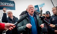 Сандерс стал лидером на праймериз демократов