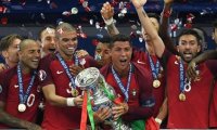 Сборная Португалии впервые в истории стала чемпионом Европы