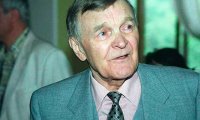 Ушел из жизни последний писатель-фронтовик Юрий Бондарев