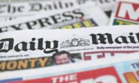 Шерил Сандберг из Meta надавила на Daily Mail, чтобы издание отказалось от заметки о Бобби Котике