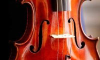 Скрипку Страдивари одолжили 18-летнему британскому музыканту