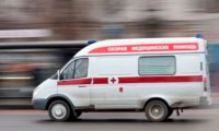СМИ сообщили о наезде скорой помощи на мать с ребенком в Москве‍