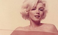 Снимки из последней фотосессии Монро уйдут с молотка