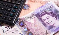 Снижение налогов в Великобритании может ускорить инфляцию, предупреждают экономисты