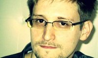 Сноуден награжден медалью за вклад в дело мира