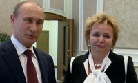 Социальный психолог назвала причину развода Путина с первой супругой
