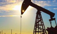 Сократить добычу нефти для поддержания цены может РФ