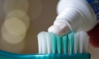 Состав детских и взрослых зубных паст оказался одинаковым