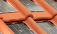 Создана черепица со встроенными солнечными панелями