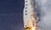 SpaceX планирует отправить туристов к Луне в 2018 году