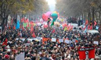 Судьба пенсионной реформы во Франции: после успешной забастовки профсоюзы задумываются о продолжении